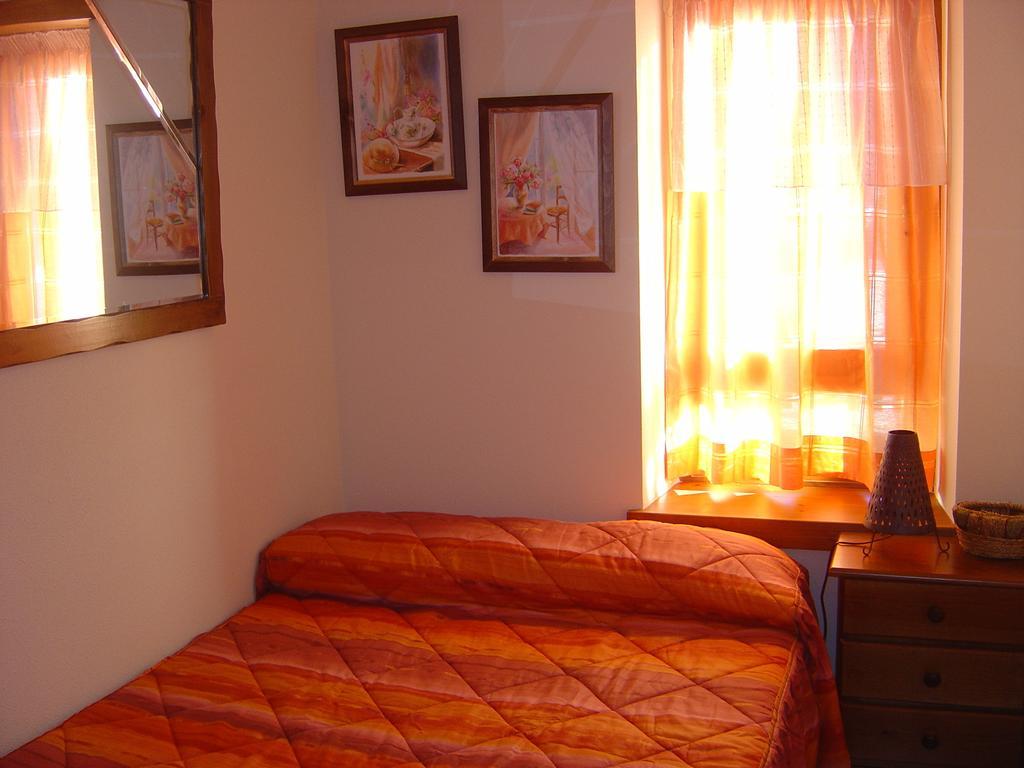 Apartmentsuitespain Baqueira Jardin Esterri D'Aneu Room photo