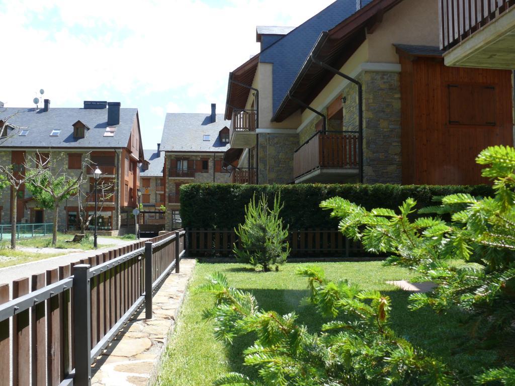 Apartmentsuitespain Baqueira Jardin Esterri D'Aneu Room photo